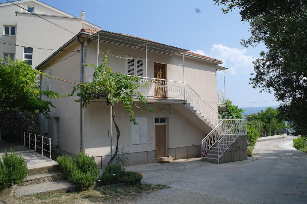 Hostel Guesthouse Mira オミシュ エクステリア 写真