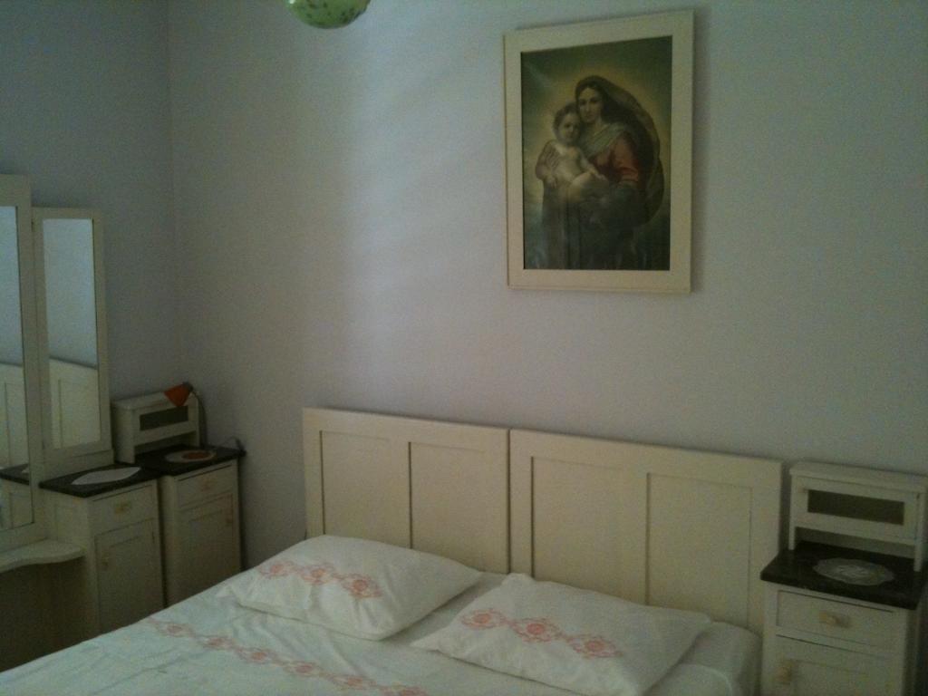 Hostel Guesthouse Mira オミシュ 部屋 写真